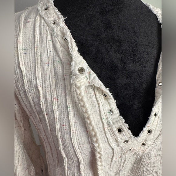 Tularosa REVOLVE Ivory confetti Bell Sleeve Babydoll Blouse Boho Top Pleated - Picture 3 of 10